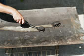 THE REAL UNDERCOAT REMOVER